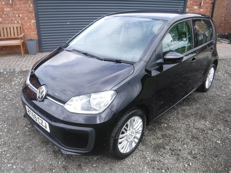 VOLKSWAGEN UP